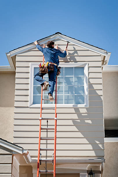 Siding Removal and Disposal in Crewe, VA